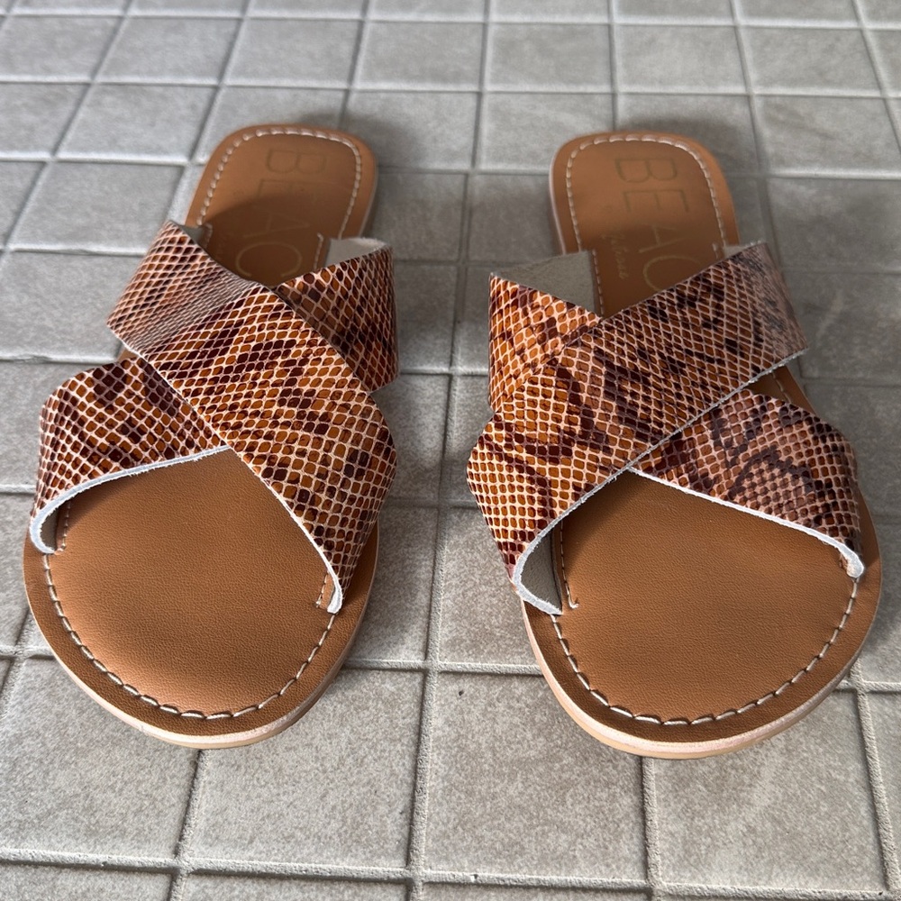 Beach by Matisse Pebble Slide Sandals with leather upper in size 6 - Picture 6 of 10